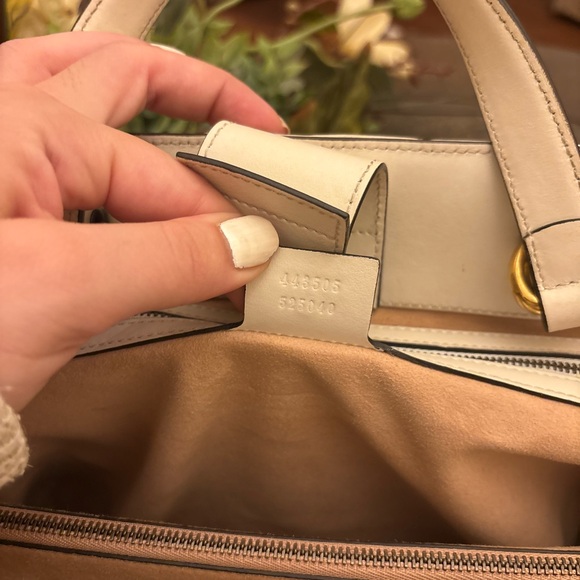 Gucci Calfskin Medium Marmont Tote Bag - Picture 6 of 9